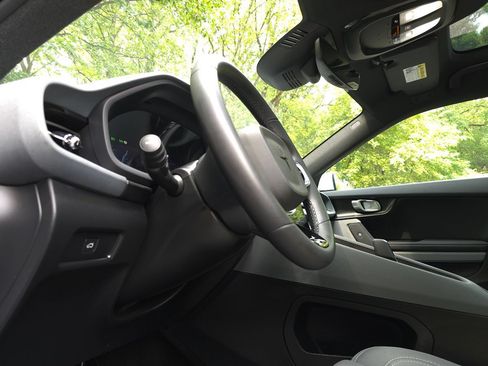 Used 2024 Polestar Polestar 2 AWD/4WD image 28