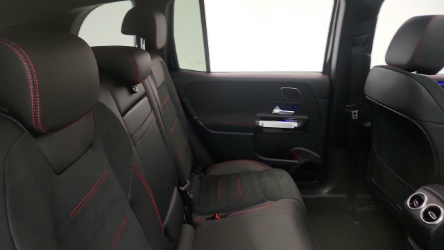 Used 2023 Mercedes-Benz GLB 250 w/ AMG Line image 40