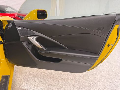 Used 2014 Chevrolet Corvette Stingray Coupe RWD image 39