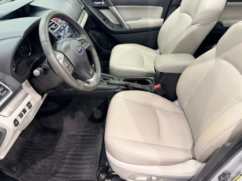 Used 2016 Subaru Forester 2.5i Touring w/ Eyesight & Navigation System AWD/4WD image 19