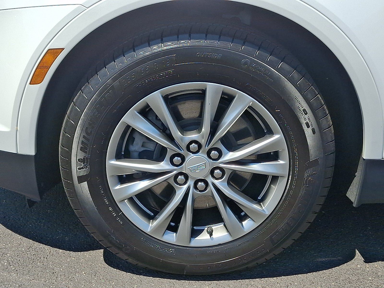 Certified 2022 Cadillac XT5 Premium Luxury AWD/4WD image 10