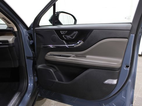 Certified 2023 Lincoln Corsair Reserve w/ Equipment Group 201A image 29