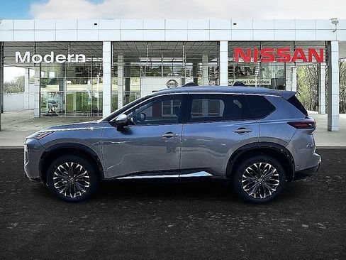 New 2026 Nissan Rogue Platinum w/ Platinum Premium Package image 2