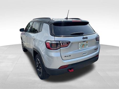 Used 2025 Jeep Compass Trailhawk AWD/4WD image 5