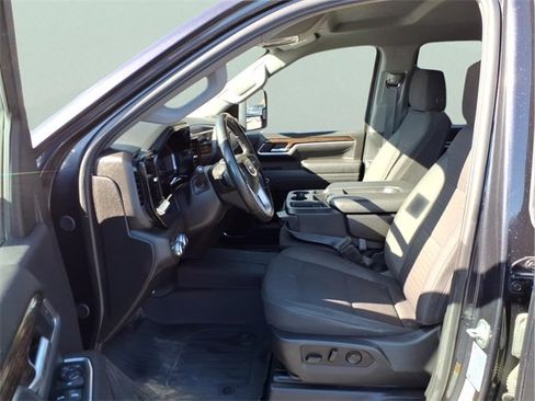 Used 2025 GMC Sierra 2500 SLE w/ SLE Value Package; image 23