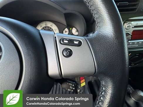 Used 2014 Toyota FJ Cruiser 4WD w/ Upgrade Package image 15