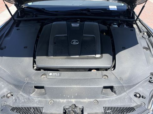 Used 2020 Lexus LS 500 w/ Accessory Package (Z2) RWD image 34