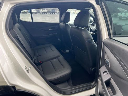 Used 2024 Buick Envista Sport Touring w/ Convenience I Package image 15