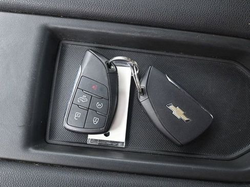 Used 2024 Chevrolet Silverado 1500 LT AWD/4WD image 14