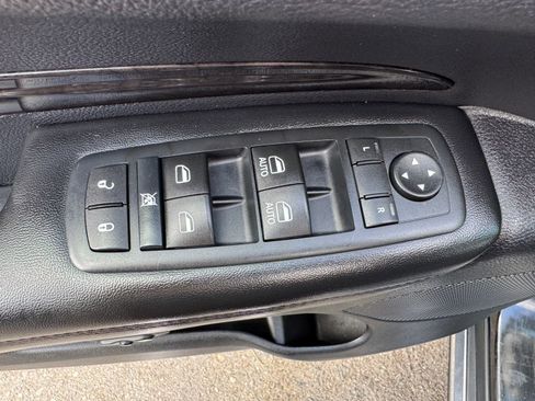 Used 2016 Dodge Durango Limited w/ Nav & Power Liftgate Group AWD/4WD image 13
