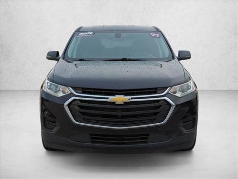 Used 2021 Chevrolet Traverse LS FWD image 2
