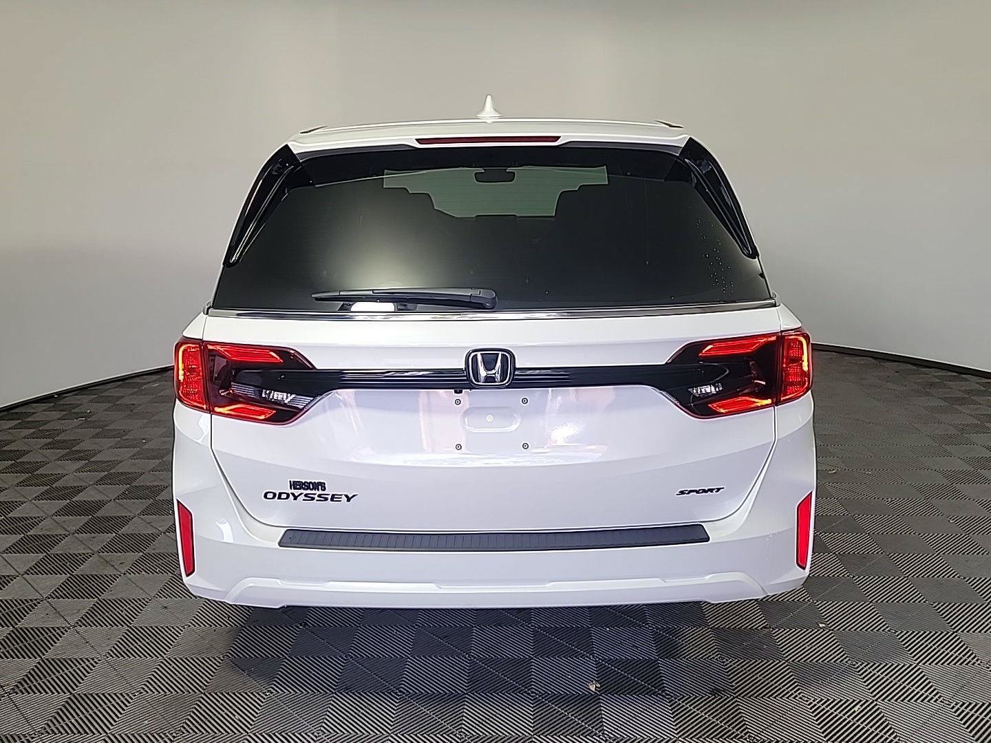 New 2027 Honda Odyssey Sport-L image 4