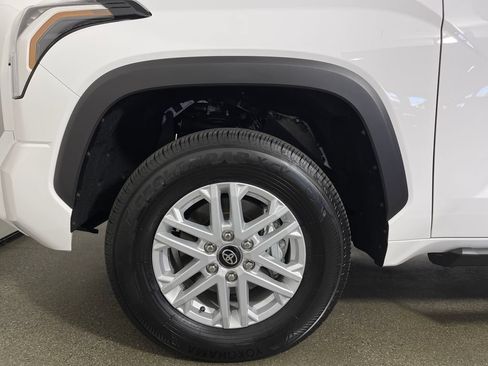 Certified 2025 Toyota Tundra SR5 AWD/4WD image 11