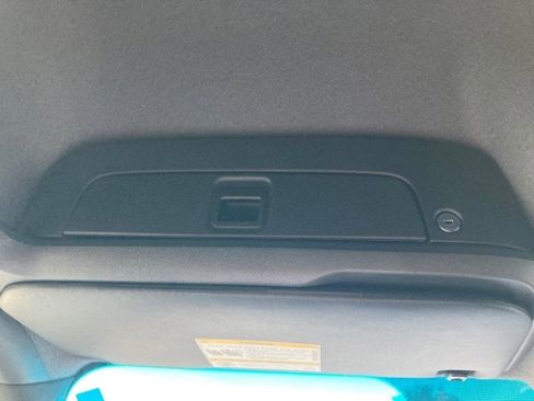 Used 2019 Mercedes-Benz Sprinter 144 image 31