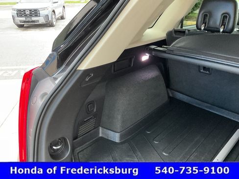 Used 2018 Cadillac XT5 Luxury w/ LPO, Wheel Lock Package AWD/4WD image 23