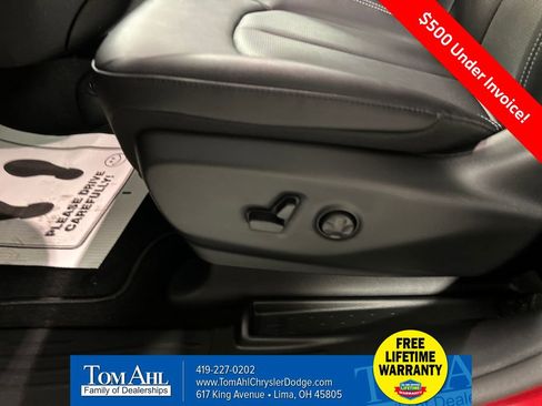 New 2026 Chrysler Pacifica Select image 11