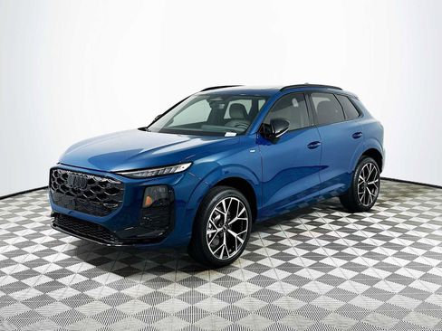 New 2026 Audi Q3 quattro 2.0T AWD/4WD image 3