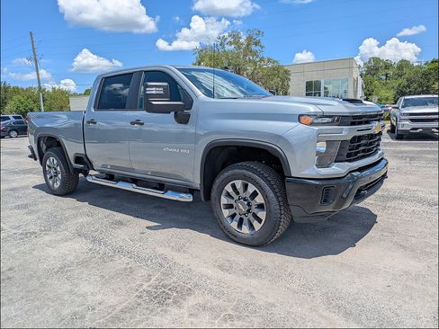 New 2026 Chevrolet Silverado 2500 Custom w/ Custom Value Package AWD/4WD image 2