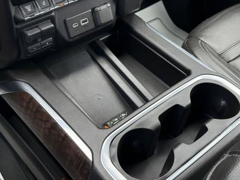 Used 2022 GMC Sierra 2500 Denali w/ Denali Ultimate Package image 31