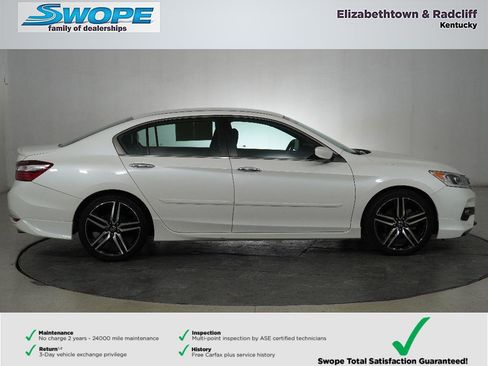 Used 2017 Honda Accord Sport image 2