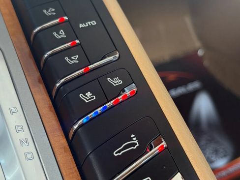 Used 2012 Porsche Panamera 4 image 25