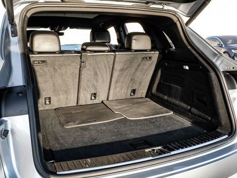 Used 2020 Porsche Cayenne image 47