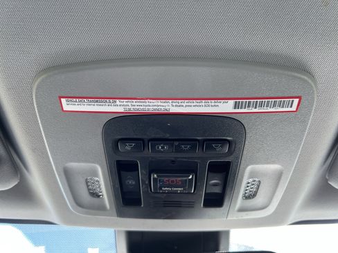 Used 2019 Toyota Camry XSE image 28