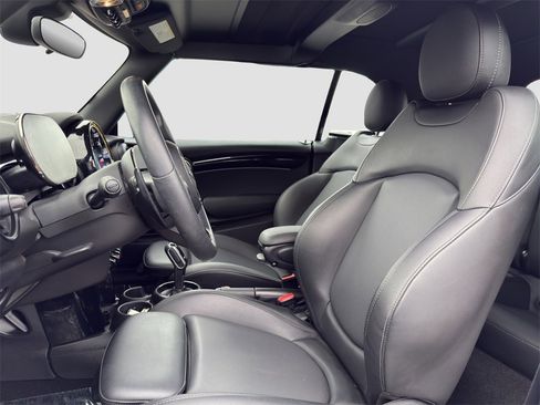 Used 2022 MINI Cooper S image 6