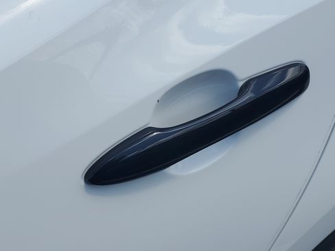 Used 2022 Toyota Corolla SE FWD image 7