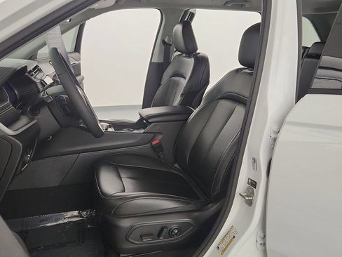 Used 2024 Jeep Grand Cherokee Limited AWD/4WD image 15