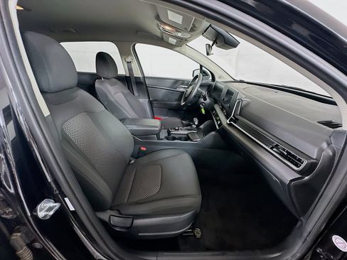 Used 2024 Kia Sportage LX image 30