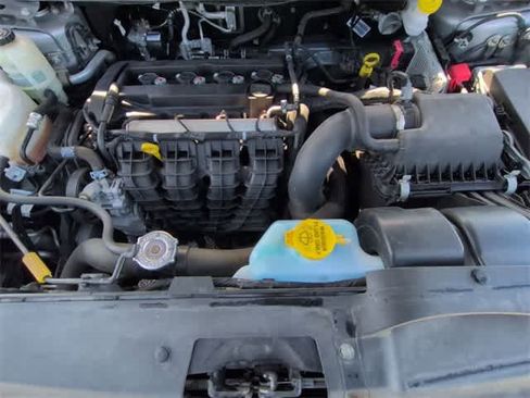 Used 2019 Dodge Journey SE w/ Blacktop Package image 15