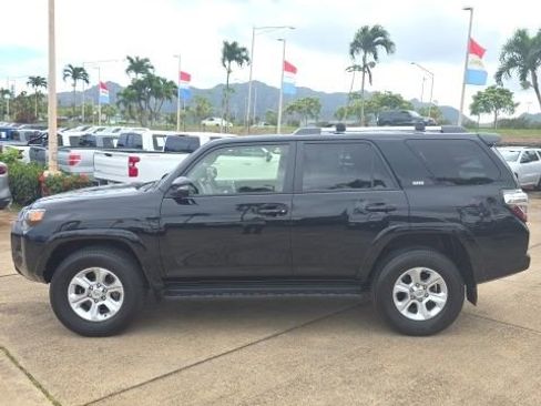 Used 2024 Toyota 4Runner SR5 Premium AWD/4WD image 5