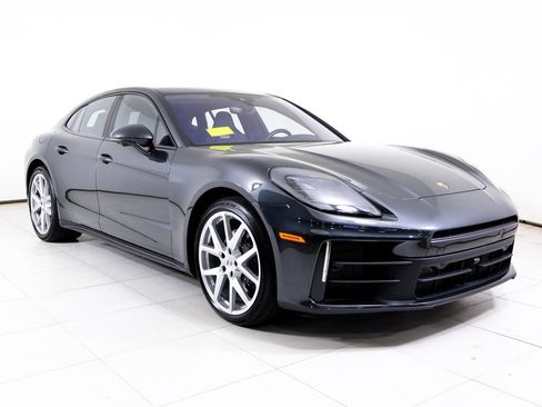 Certified 2025 Porsche Panamera 4 AWD/4WD image 28