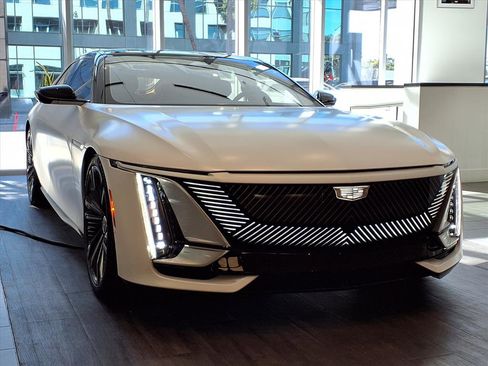 New 2025 Cadillac Celestiq image 3