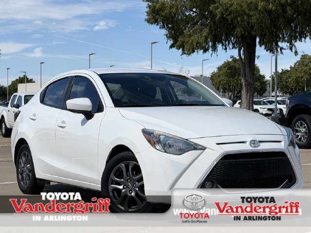 Used 2019 Toyota Yaris LE FWD image 1