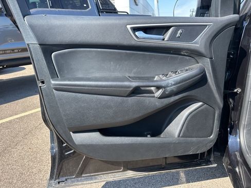 Used 2024 Ford Edge SEL image 16