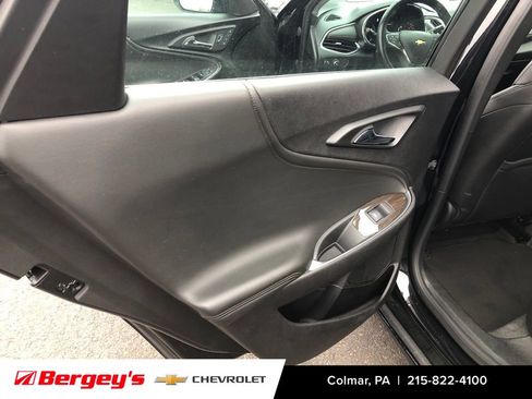 Used 2024 Chevrolet Malibu LT image 15