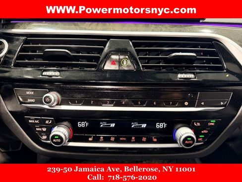 Used 2020 BMW 530e w/ M Sport Package image 36