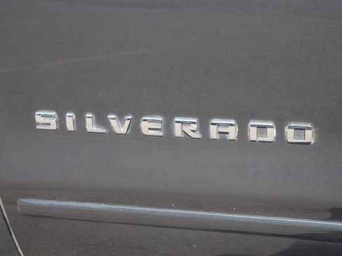 Used 2018 Chevrolet Silverado 1500 LT w/ All Star Edition image 14