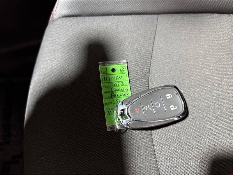 Used 2023 Chevrolet Equinox RS AWD/4WD image 28