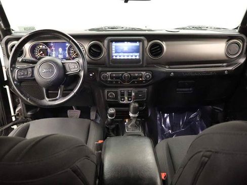 Used 2020 Jeep Wrangler Sport AWD/4WD image 19