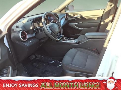 Used 2024 Chevrolet Trax RS image 14