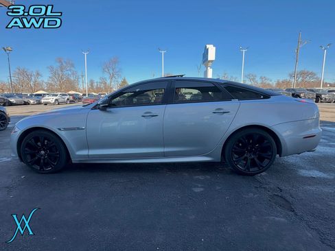 Used 2015 Jaguar XJ AWD image 4