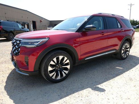 New 2026 Ford Explorer Platinum w/ LUX Leather Package AWD/4WD image 9