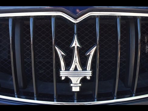 Used 2016 Maserati Quattroporte S image 39