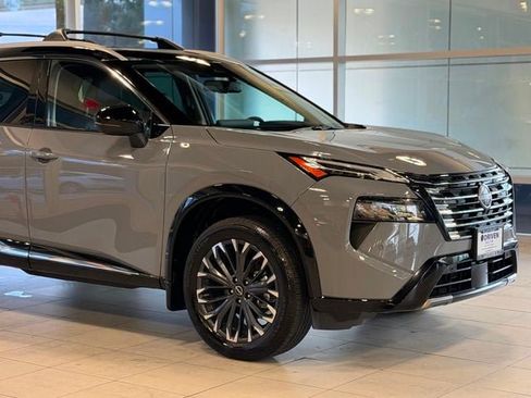 Used 2026 Nissan Rogue Platinum AWD/4WD image 5