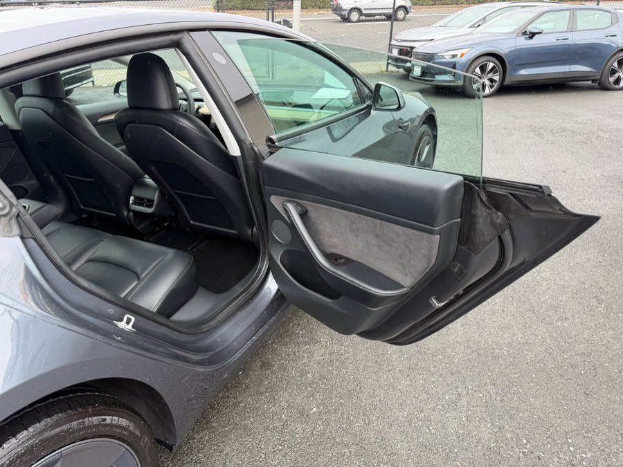 Used 2023 Tesla Model 3 Standard Range RWD image 35