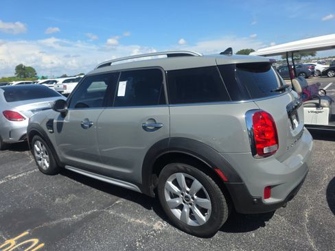 Used 2017 MINI Cooper Countryman FWD image 2
