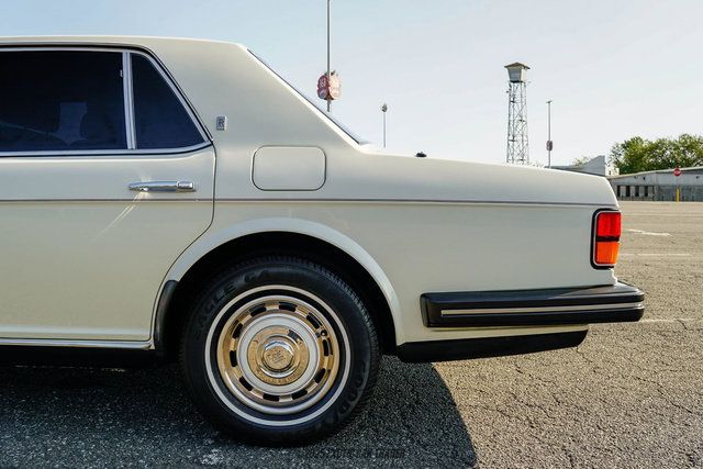 Used 1989 Rolls-Royce Silver Spirit RWD image 5